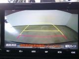 バックモニター付き。 車両後方の映像が画面に表示されるので、車庫入れが苦手な人も安心です。ただし、目視確認もお忘れなくお願いいたします。