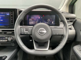 周囲が広く見わたせて運転しやすく室内も広々★