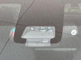 【トヨタセーフティセンス】走行中に前方の車両等を認識し、衝突しそうな時は警報とブレーキで衝突回避と被害軽減をアシスト。より安全にドライブをお楽しみいただけます。