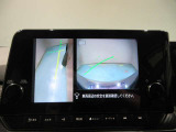 サイドブラインドカメラです。左前方を映します。巻き込みの確認ができますよ
