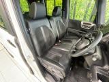運転席シート廻りは使用感も少なく、良好な状態となっています。丁寧に使われていたことがよくわかりますね。