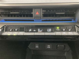 オートエアコンは温度を設定するだけで、自動で風量などを設定してくれます。運転しながら操作も必要ないので、安全性も向上します。