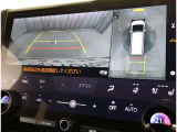 バックガイドモニターで、後方を確認しながら安心して駐車することができます。運転初心者も熟練者も必須の機能ですよ!