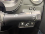 【オートライト】周りの明るさに応じて自動でヘッドライトの点灯・消灯ができる機能です!ライトの付け忘れ・消し忘れなどが無くなり、雨の日や夕方の走行も安心!トンネル通過時も便利ですね♪
