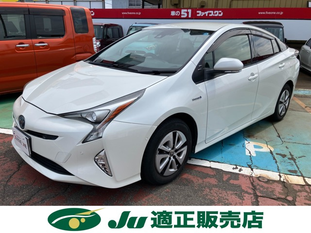 プリウス 1.8 S セーフティ プラス E-Four 4WD 