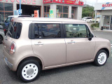 国の指定を受けた自社工場で、整備士が車検と点検整備を行っております。
