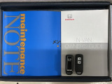 スマートキーは鍵をバッグに入れたままでもドアロックの開閉やエンジンのON・OFFができます。夜間や雨の日も鍵を探さなくて良いので便利です。