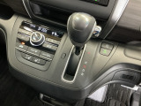 発進時から滑らかに加速する無段階変速のCVTはストップ&ゴーの多い街の中も快適です