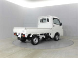 車両価格は、点検・整備費用を含みます。また、ナンバー取得登録・車庫証明の手続きに必要な手数料以外、余分な手数料はいただきません。※税金・法定費用・自賠責保険・リサイクル預託金は別途必要です。