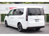 走行中に発生する車体のゆがみや微振動を減衰させる「パフォーマンスダンパー」をHondaのミニバンとして初めて採用。上質な乗り心地と安定性、優れた運動性能を感じられます。