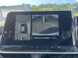 アラウンドビューモニター付きで楽々駐車