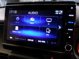 CD、DVD、Bluetooth、AM、FM、AUX、スマートフォン接続ができます。