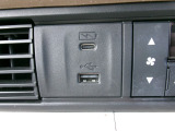 充電用USBジャックが付いております