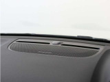 【harman/kardon】世界のオーディオファン垂涎のプレミアムサウンドシステムを搭載。原音に近い音場空間を忠実に再現。乗る人すべてに最良の音響体験を提供します。