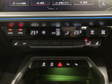 デジタル時代にふさわしいユーザーインターフェースであるMMIタッチレスポンスは、フラットな高解像度モニターで車両のセッティングやインフォテインメントを直感的に操作することが可能。