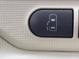 【パワースライドドア】スマートキーや運転席のスイッチでスライドドアの開閉が可能♪電動だから力を入れてドアを開ける必要が無く、小さいお子様でも、重い荷物を持っている時もラクに開け閉めできます♪