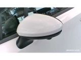 ウィンカードアミラー☆ライトの点滅で対向車、歩行者などに曲がることを知らせることができるので安心・安全につながりますね♪
