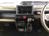 温度を設定すれば、自動で車内の温度管理をしてくれる優れものです♪ATミッションで運転楽々