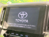 【9インチ ディスプレイオーディオ】大画面ディスプレイへお持ちのスマートフォンと連携して、ナビやbluetoothでの音楽再生が可能です♪デザインはもちろん操作性も良好!別途ナビ機能の取付可能です♪