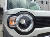 LEDヘッドランプ装備・消費電力が少なく明るいので夜間走行も安心して運転出来ます。