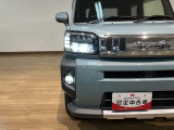 LEDヘッドライト&LEDフォグランプを装備!白く明るい光で暗い道も安全に運転出来ます。