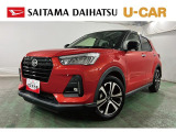 見た目も大事にして車を選びたい方におすすめの赤&times;黒ツートンカラー♪毎日の生活の中で使いやすいサイズでありながら、ちょっとしたお出かけや遠出の際にも頼もしさを感じられる、バランスの良い一台です(^^♪