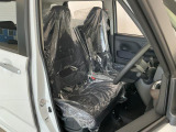 【運転席・助手席】内装ルームクリーニング済みです。しっかり綺麗にしていますので、是非、お確かめください。車に自信があるからこそ、是非一度ご来店頂き内外装も見てもらえると幸いです。