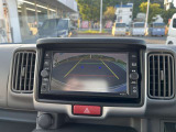 バックモニター付きで駐車もらくらく