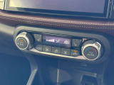 オートエアコンで温度を設定するだけで快適な車内環境を維持することができます!