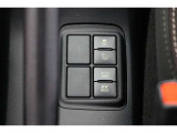 【EVモード】 電気モーターのみを使って走行するモードです。深夜の住宅街、屋内駐車場でエンジン騒音や排気ガスを気にすることなく走行できます。