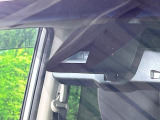【エマージェンシーブレーキ】走行中に前方の車両等を認識し、衝突しそうな時は警報とブレーキで衝突回避と被害軽減をアシスト。より安全にドライブをお楽しみいただけます。
