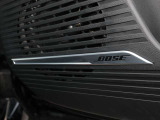 BOSEサウンド装備です。