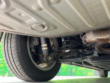 お車を安心してお乗りいただく為には、足回りの定期点検が欠かせません。サービスサポート(有償保証)では無料点検もご提供しており、安心のカーライフをお過ごしいただけるサポート体制が整っています。