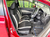運転席シート廻りは使用感も少なく、良好な状態となっています。丁寧に使われていたことがよくわかりますね。