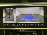 クルマを上空から眺めるような映像と合わせて車両後方の映像を確認できるので夜間駐車も、より安全に駐車する事が可能です。