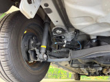 お車を安心してお乗りいただく為には、足回りの定期点検が欠かせません。サービスサポート(有償保証)では無料点検もご提供しており、安心のカーライフをお過ごしいただけるサポート体制が整っています。