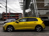アフターサービスは全国のVolkswagen正規ディーラーで対応。遠方のお客様も安心してご購入いただけるよう、丁寧にサポートいたします。