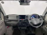 車内はルームクリーニングを実施済みです!綺麗な状態ですので、お気軽にご来店くださいね!