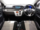 見通しのよいすっきりとした視界で、誰でも運転しやすいです。運転のしやすさは疲れにくさにも繋がりますよ♪