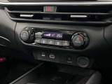 オートエアコンで快適な車内温度を演出してくれます!