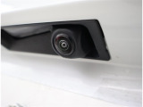 バックカメラが付いているので後方確認が非常にしやすいです。今や運転初心者も熟練者も必須装備!ついていて損はないですね♪