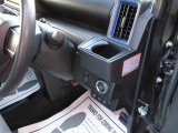 【こだわりの品質】新車にも負けないくらい満足していただけるお車を提供するということが弊社のこだわりでありモットーです。たかが中古車ではなく、されど中古車を実感していただきたいです。