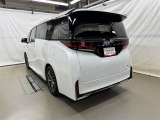 走りにこだわりながら収納力も持ち合わせたお車です。
