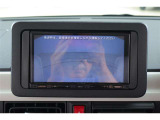 バックカメラが付いているので後方確認が非常にしやすいです。今や運転初心者も熟練者も必須装備!ついていて損はないですね♪