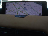 マツダコネクトの12.3インチワイドセンターディスプレイです。『Android Auto』『Apple CarPlay』や独自のコネクテッドサービスに対応したインターフェイスシステムです。
