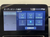 トヨタ純正10.5インチディスプレイオーディオ装備。