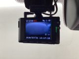 昨今必須のアイテム、ドライブレコーダ付き!万が一の際の映像を証拠として残せます。おひとりで運転している時でも安心ですね☆内蔵のカードを取り出せばパソコンでも映像が確認できます。