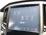 お車選びをお楽しみ頂けるよう、在庫車の展示スペースを十分に確保しております。