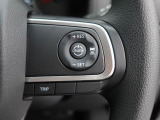 【全車速追従機能付アダプティブクルーズコントロール】走行中に先行車の様子を検知しながら、設定した車速の範囲内で先行車との距離のキープを支援。疲れにくく、長距離運転中の渋滞なども快適に運転できます。