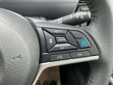 プロパイロット【同一車線運転支援技術】搭載。高速道路でドライバーに代わってアクセル、ブレーキ、ステアリングを自動制御します。